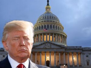 अमेरिका में सरकारी कर्मचारियों की बढ़ीं मुश्किलें, सैलरी न मिलने की वजह से कर रहे फूड डिलीवरी का काम