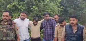 डांसरों से लूट करने वाले तीन आरोपी गिरफ्तार, एक एनकाउंटर में घायल