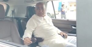 ईरान में बंधक बने परिवार से मिले विधायक जेएस पटेल, हालचाल जाना ईरान में बंधक बने परिवार से मिले विधायक जेएस पटेल, हालचाल जाना