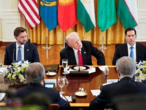 इजराइल के अब्राहम समझौते में शामिल हुआ कजाकिस्तान, ट्रम्प से बातचीत के बाद राष्ट्रपति ने लिया फैसला