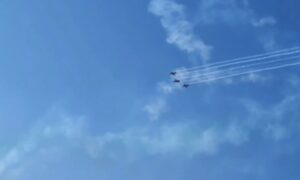 गुवाहाटी में ब्रह्मपुत्र के आसमान पर दिखी वायुसेना की ताकत, राफेल, सुखोई और मिग जेट्स ने भरी उड़ान