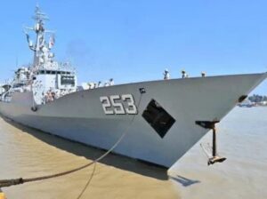 1971 के बाद पहली बार बांग्लादेश पहुंचा पाकिस्तान का वॉरशिप, चार दिन की यात्रा से रिश्ते मजबूत करने की कोशिश