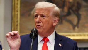 ट्रम्प एपस्टीन फाइलें सार्वजनिक करने को तैयार, अमेरिकी संसद के निचले सदन से बिल पास, अब सीनेट की मंजूरी बाकी ट्रम्प एपस्टीन फाइलें सार्वजनिक करने को तैयार, अमेरिकी संसद के निचले सदन से बिल पास, अब सीनेट की मंजूरी बाकी