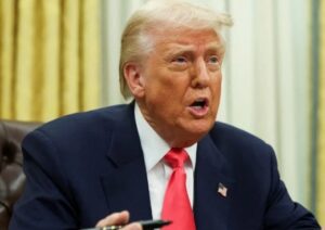 ट्रम्प का दावा: 350% टैरिफ की धमकी पर मोदी का फोन आया, बोले हम जंग नहीं करेंगे