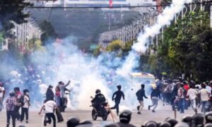 नेपाल में फिर भड़का Gen Z प्रोटेस्ट, UML कार्यकर्ताओं से भिड़ंत, सड़कों पर हिंसा और सिमरा में कर्फ्यू