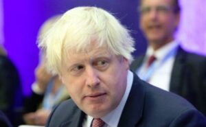 रिपोर्ट में खुलासा: जॉनसन की लापरवाही से ब्रिटेन में 23 हजार ज्यादा मौतें