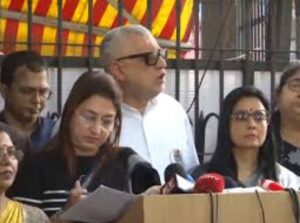 SIR विवाद पर चुनाव आयोग से मिले 10 TMC सांसद