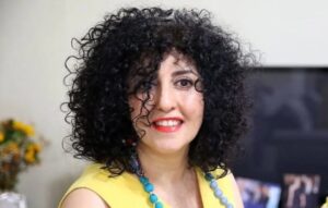 ईरान में नोबेल विजेता नरगिस मोहम्मदी गिरफ्तार, बिना हिजाब के दे रही थीं भाषण