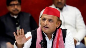 सपा प्रमुख अखिलेश यादव ने BLO परिवार को 2 लाख की मदद का किया ऐलान