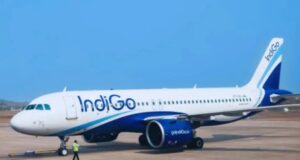 घने कोहरे के कारण उड़ानों पर असर, इंडिगो ने जारी की ट्रैवल एडवाइजरी