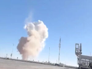 चीन का पहला रीयूजेबल रॉकेट लॉन्च फेल, ऑर्बिट तक पहुंचा, लेकिन लौटते समय बूस्टर फटा