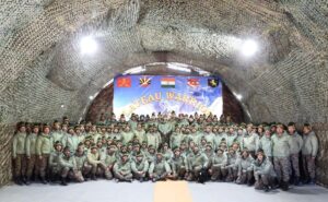 पाकिस्तान से संघर्ष के बाद लेफ्टिनेंट जनरल ने भारतीय सेना की तैयारियों का लिया जायजा