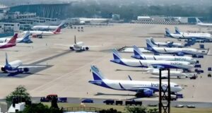 दिल्ली एयरपोर्ट पर उड़ानों की स्थिति सामान्य होने लगी, यात्रियों के लिए जारी की एडवाइजरी दिल्ली एयरपोर्ट पर उड़ानों की स्थिति सामान्य होने लगी, यात्रियों के लिए जारी की एडवाइजरी