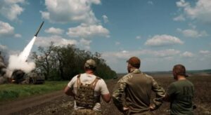 यूक्रेन-अमेरिका वार्ता बेनतीजा, रूस के 700 हवाई हमलों से बढ़ा तनाव यूक्रेन-अमेरिका वार्ता बेनतीजा, रूस के 700 हवाई हमलों से बढ़ा तनाव