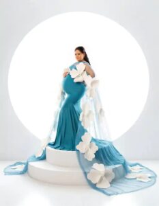 मशहूर कॉमेडियन भारती सिंह का मैटरनिटी फोटोशूट वायरल, लिखा दूसरा बेबी लिंबाचिया आ रहा