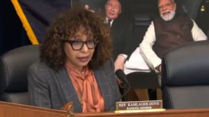 अमेरिकी संसद में मोदी-पुतिन की कार वाली फोटो पर बहस, ट्रम्प की विदेश नीति को बताया नाकाम अमेरिकी संसद में मोदी-पुतिन की कार वाली फोटो पर बहस, ट्रम्प की विदेश नीति को बताया नाकाम