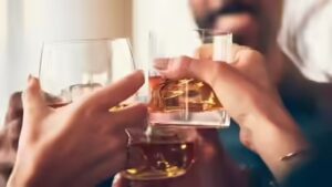 शराब पीने के ये फायदे जानकर तो आप भी रह जायेंगे हैरान