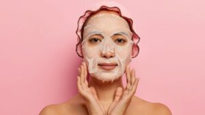 शीट मस्क घर पर कैसे बनाएं, यहाँ जानिए सबसे आसान तरीका शीट मस्क घर पर कैसे बनाएं, यहाँ जानिए सबसे आसान तरीका