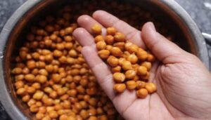 सुबह खाली पेट भीगे चने खाने से जड़ से खत्म हो जाते हैं ये रोग