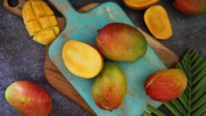 फलों का राजा आम जो हो सकता है आपकी सेहत के लिए लाभदायक