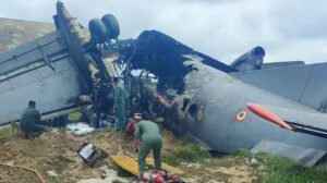 असम में वायुसेना का AN-32 विमान क्रैश, लैंडिंग के दौरान हादसा असम में वायुसेना का AN-32 विमान क्रैश, लैंडिंग के दौरान हादसा