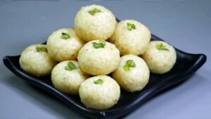 जानिए मावे के लड्डू घर पर कैसे बनते हैं