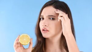 नींबू से अपनी त्वचा में निखार नींबू से अपनी त्वचा में निखार